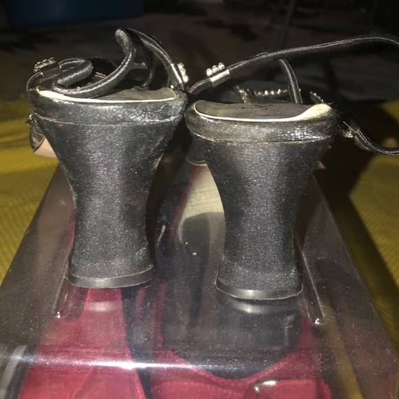 Jewels by Jade - Closed Toe Heels - Picture 4 of 5